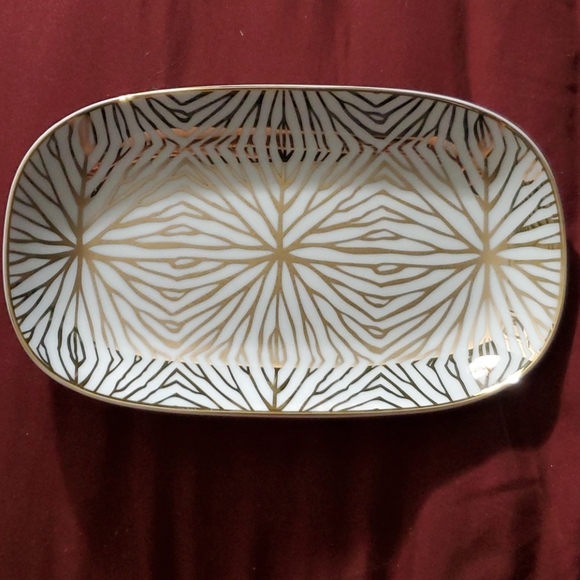 Talianna Lilypad Catchall Tray - Picture 1 of 3